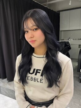アテ 心斎橋(ate.)の写真/【心斎橋駅/１分】ベテランスタイリストの高い技術力で暗髪でも中明度で透明感のある印象をお届けします♪