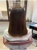 くすみベージュ