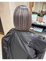 サニー 渋谷(SUNNY) バレイヤージュ、ハイライト、レイヤーロング、グレーベージュ