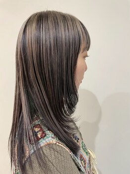 ヒート 佐久店(HEAT)の写真/【透明感あふれる♯外国人風カラー♯ハイトーンカラーが人気】カラー利用の多い”HEAT”で納得のスタイルを