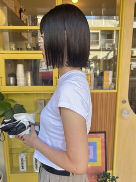 ヒントステーション(HINTSTATION) 〈浅草 半個室〉切りっぱなしボブ/スモーキーアッシュ