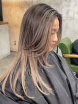 ハーシーバイアポロ 相模大野(HERSHE by apollo)&nbsp;xバレイヤージュ/ホワイトグレージュ/レイヤーカット