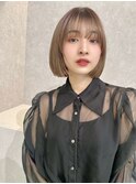 切りっぱなしボブ×ミルクティーベージュ