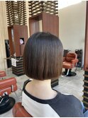 ぱつっとボブ
