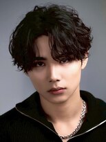 ルーシー 名古屋栄(LUCEY) センターパートニュアンスパーマフェザーパーマ波巻きパーマ