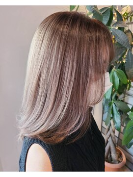 エイト 博多店(EIGHT hakata) 大人気ミルクティーベージュ