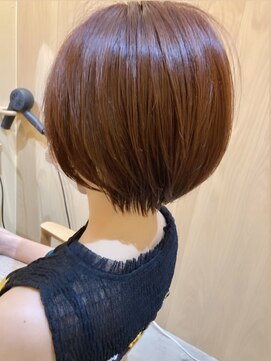 ソウスシア(SOURCE cia) ピンクブラウンナチュラルショートボブ【佐藤和弥】