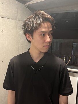 フイ 代々木(Hui) メンズ/アップバング/ツーブロックマッシュ/束感ショート波巻き