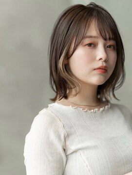 イオ 本厚木(io) レイヤーボブインナーカラーフルバンク似合わせカットイメチェン