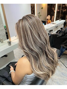 ブレンド 渋谷(BLend) ハイライトブルージュマチルダボブインナーグレージュ