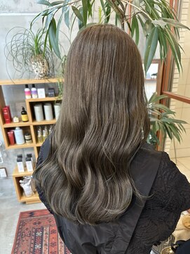 ノイ(noii) オリーブベージュ/ワンカラー/ロングヘア