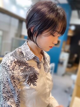 リノショアーズ 日本大通り店(RINOSHORES) 20代30代40代ブリーチありなし艶感カラー透明感ナチュラルカラー