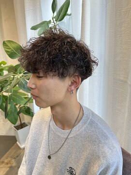 メンズサロン キング 梅田店(Men’s salon K!ng) 波巻きツイストスパイラルパーマ/フェザーパーマ/眉毛/メンズ