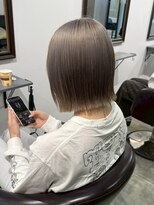 アルトラ(ALTLA)&nbsp;切りっぱなしボブ×ミルクティーグレージュ