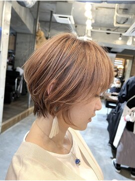 ワークス 下北沢(WORKS) 大人可愛い20代30代40代黒髪前下がりショートボブ丸みショート◎