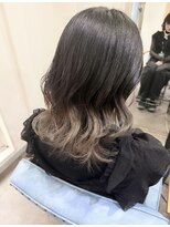 マリン(Marine)&nbsp;20代30代グレージュグラデーションカラーミディアム