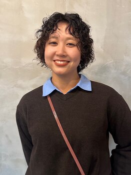 いつものスタイルに飽きたら+パーマで遊び心を...♪スタイリングが楽に!お洒落がもっと楽しめるパーマhair*