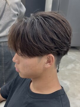 エデアンホンテン メンズサロン(EDEAN 本店 （旧：EDEAN 上通）) 刈り上げセンターパートニュアンスパーマ熊本メンズカット