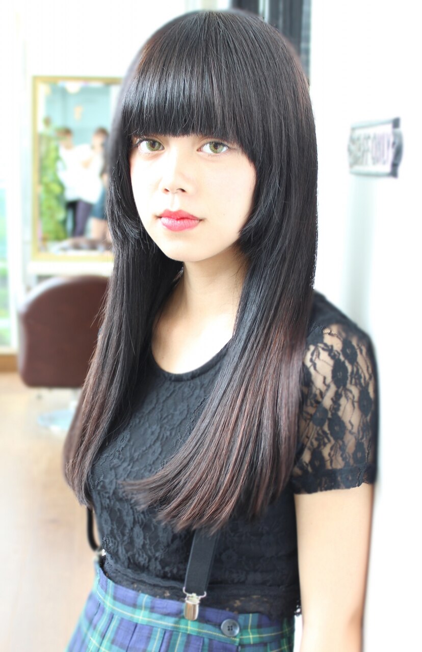 艶髪美人ボブウィッグ★長澤まさみモデル★ フルウィッグ 人毛100% ヘアピース 長澤まさみ：美ボディー際立つ黒ドレス 足元はビビッドピンクに
