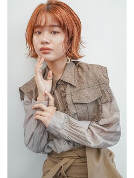 シア(sia) オレンジカラー/外ハネボブ/シースルーバング