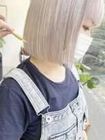 イル(ill)&nbsp;ケアブリーチ　トリプルカラー　ホワイトブロンド