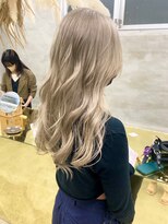 ソーコ 渋谷(SOCO)&nbsp;ミルクティーベージュケアブリーチダブルカラーハイライト