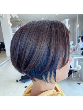 カグヤ 春江店(Kaguya) セクションカラーブルー