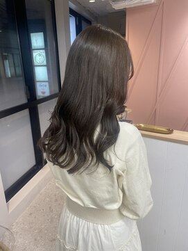 ユニバーストーキョー 池袋東口店(universe tokyo) ブリーチなしダブルカラー【Olive beige】