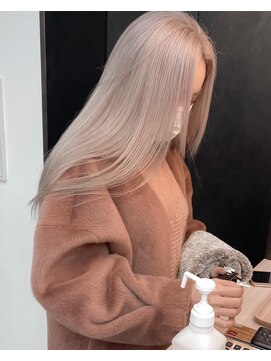 ギークス(GEEKS) 【GEEKS渋谷】冬のハイトーン/ホワイトベージュ/髪質改善/透明感