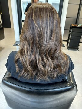 ボンズサロン(BONDZSALON) 白髪ぼかしハイライト×痛まない白髪染め【東京麻布十番六本木】