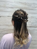 リック(Ric by KENJE)&nbsp;【ヘアアレンジ（結婚式やパーティーに♪）】