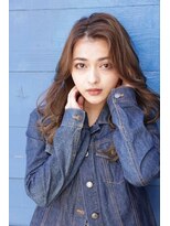 リー ルーチェ 布施(Lee Luce)&nbsp;レイヤー×グレージュ【ダブルカラー/ハイライト/ケアブリーチ】