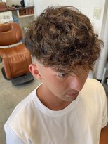 アンティコ(Antico)&nbsp;スペインカール　フェードカット　メンズパーマ　ノーセット