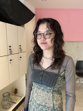 リリオ(Lilio) ミディアムパーマ