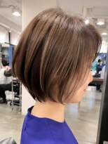 エリマ 横浜西口(elima) 横浜西口大人丸みショートボブ白髪ぼかし透明感カラー小顔カット