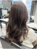 ベージュブラウン