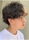 原宿シャドウパーマルーズヘアラウンドマッシュヘア刈り上げ茶髪