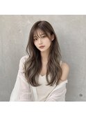 アッシュグレージュ・ゆるふわウェーブロング