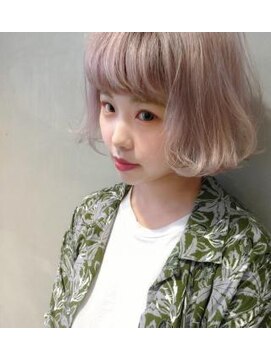 ジーナ(XENA) パールショートボブ