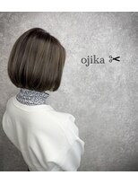 オジカ(ojika) ハイライトグレージュボブ