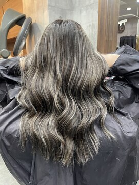 ラフ(LAFF) #黒髪#ボブルフ#ネビージュ#小顔#ワンレン