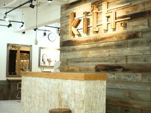 キース ヘアアンドメイク 恵比寿(kith. hair&make)の雰囲気（遠方からのご来店多数◎雰囲気のある店内でお出迎え♪）