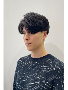 ミスエッセンス(MISS ESSENCE) センターパートカルマバング/ミスエッセンス竹下