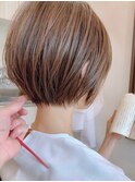 小顔ヘアふんわりショート簡単スタイリングブリーチなしカラー