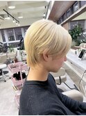 韓国風ブロンドセンターパート