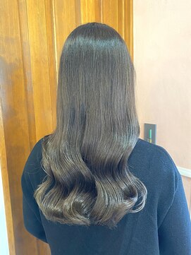 トワ(toi) グレージュ/ブリーチなし/透明感カラー/韓国ヘア/横浜