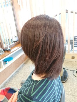 ブルーフィン(blue fin)の写真/経験を積んだベテランオーナーがご提案！白髪をカバーしながらオシャレを楽しめるカラーをご用意してます♪