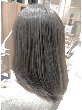 ティエナビューティー(TIENA BEAUTY) ＃バレイヤージュ＃白髪ぼかし＃ダブルカラー＃ブリーチ＃天神