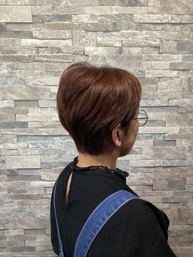 ヴィソップ(V.S.O.P) オレンジ系白髪ぼかしで、すっきりショート