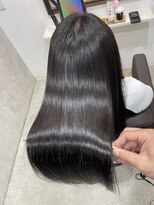 ラナ(Lana)&nbsp;【Lana】圧倒的艶感地毛風ブルーブラック　美髪　髪質改善カラー